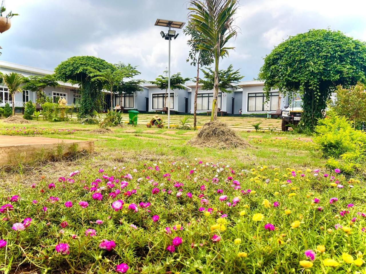 Chomkatae Bungalows Sen Monourom Esterno foto