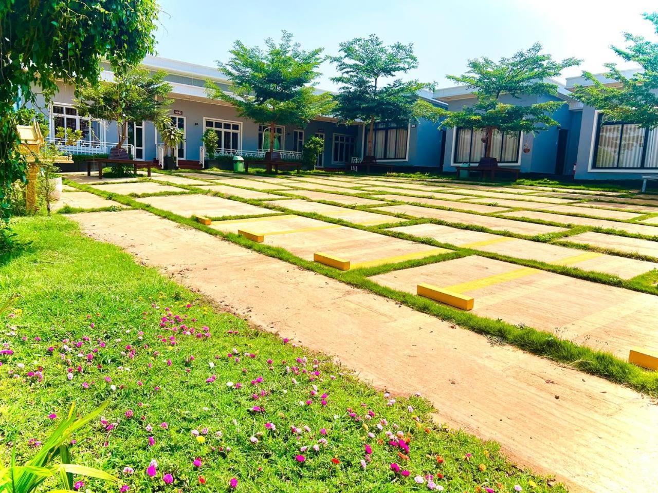 Chomkatae Bungalows Sen Monourom Esterno foto
